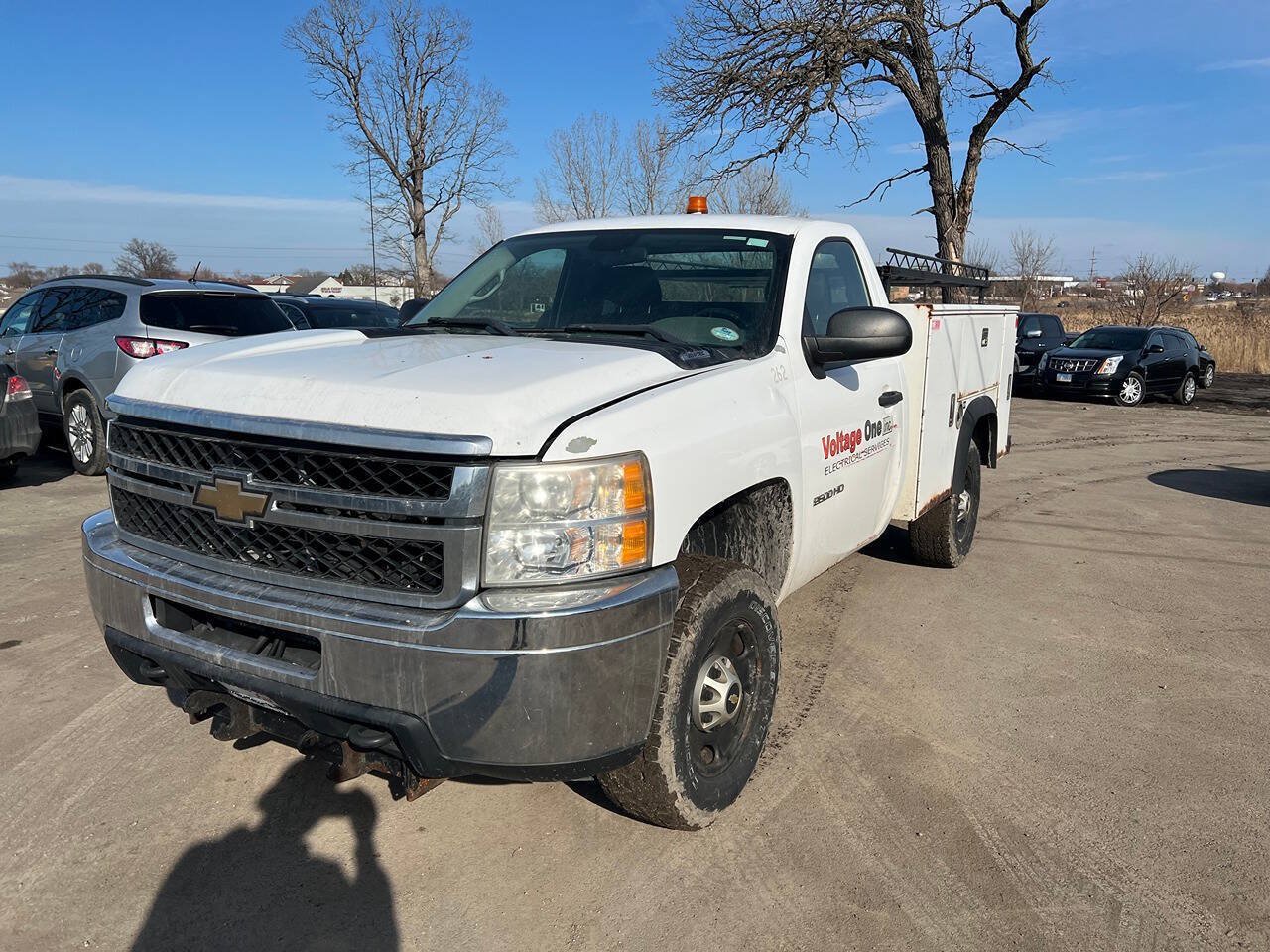 Used 2011 Chevrolet Silverado 2500 W/T w/ Snow Plow Prep Package AWD/4WD image 1