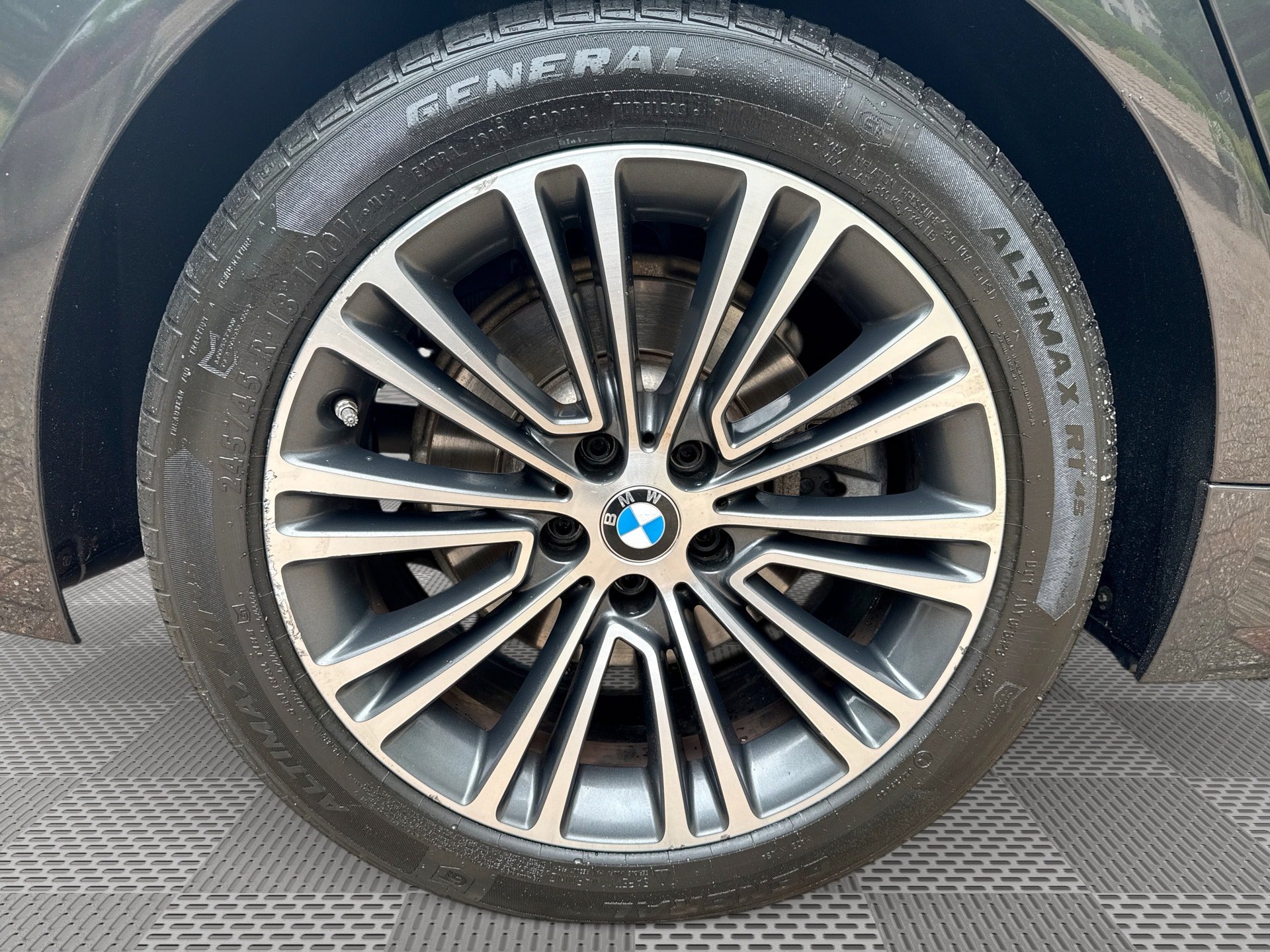 Used 2018 BMW 530i xDrive w/ Premium Package AWD/4WD image 30
