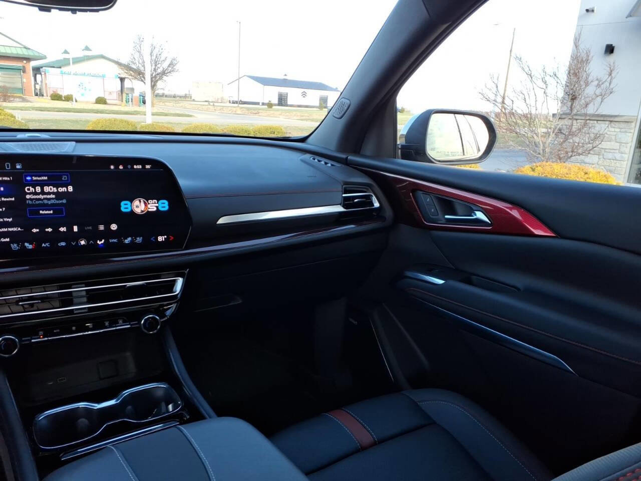 Used 2024 Chevrolet Traverse RS w/ LPO, Floor Liner Package image 10