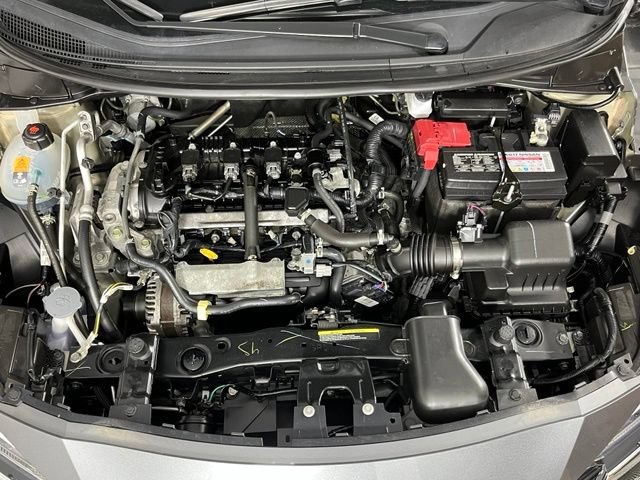 Used 2024 Nissan Versa SV FWD image 8