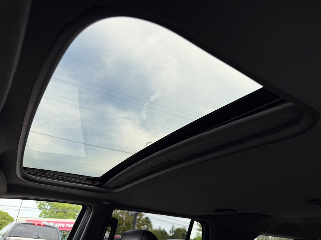 Used 2014 Ford Expedition Limited w/ Equipment Group 301A AWD/4WD image 12