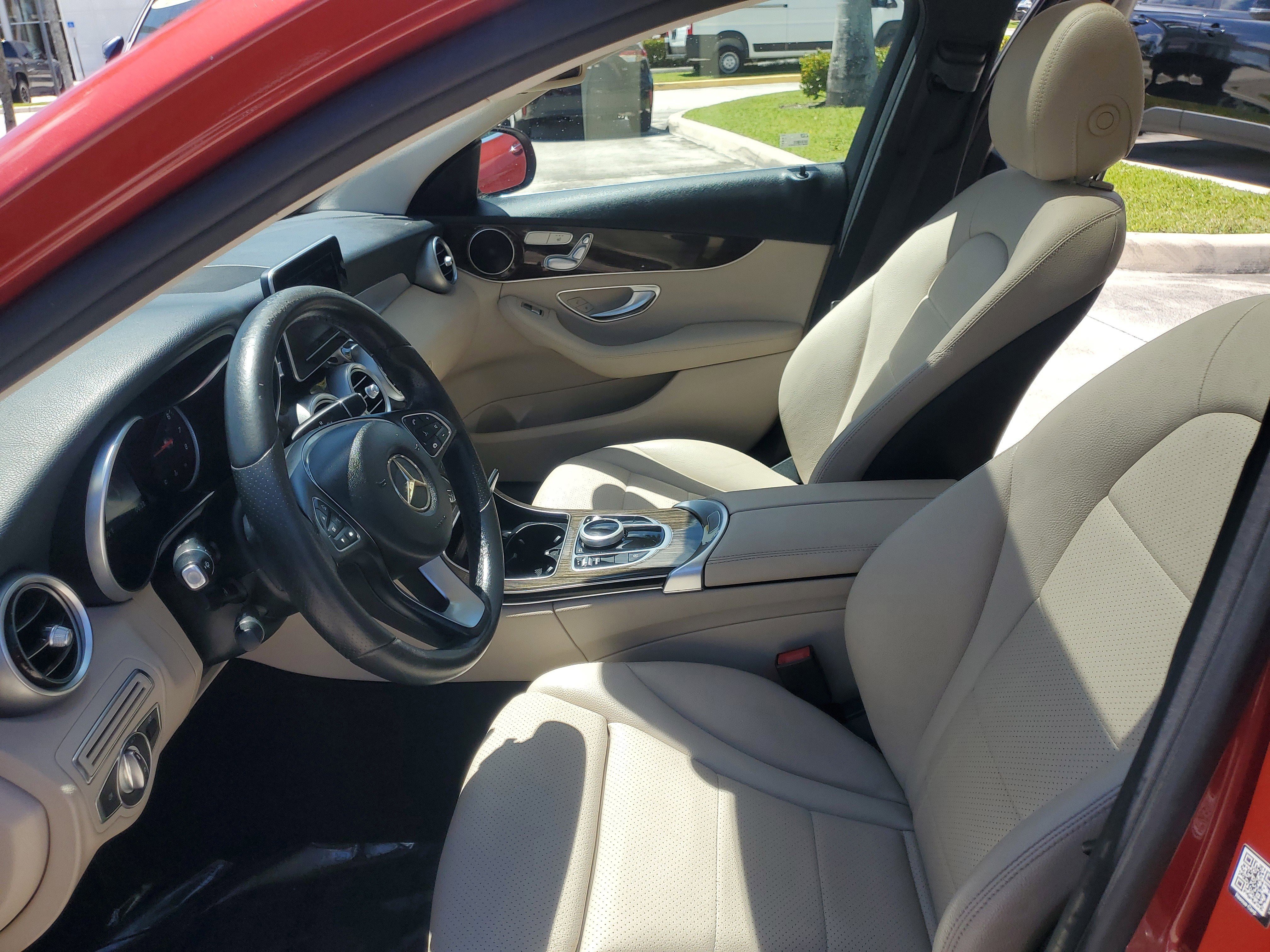 Used 2018 Mercedes-Benz C 300 Sedan w/ Premium Package image 14