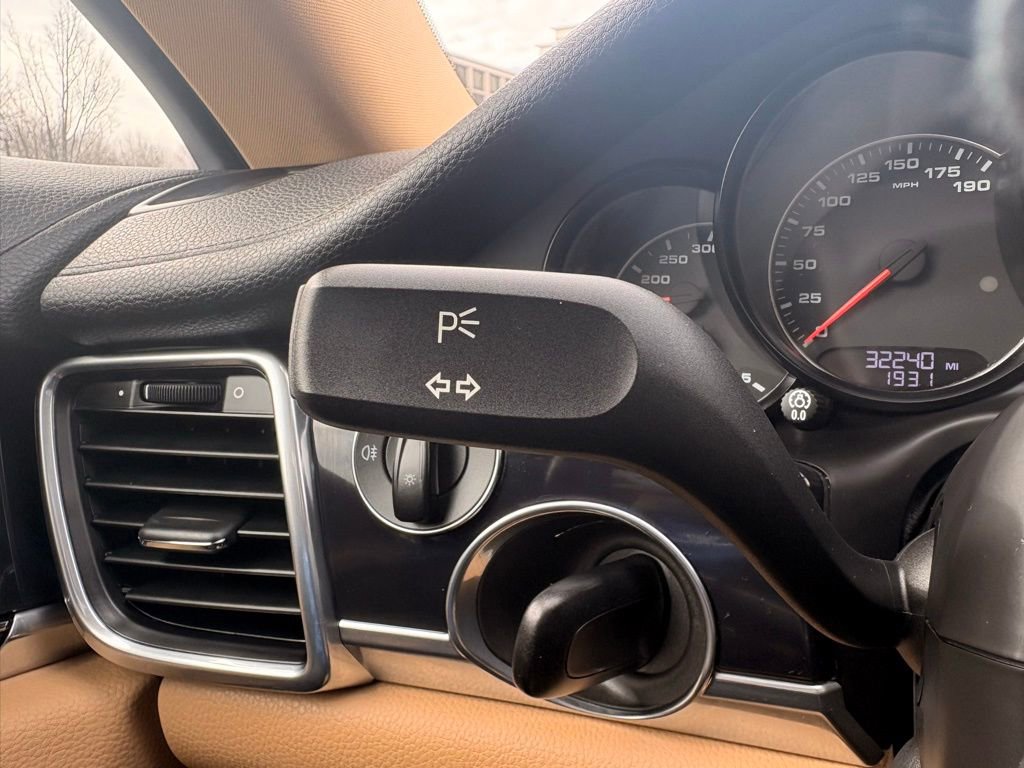 Used 2013 Porsche Panamera Platinum Edition image 34