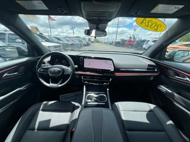 Used 2024 Chevrolet Traverse Z71 AWD/4WD image 22