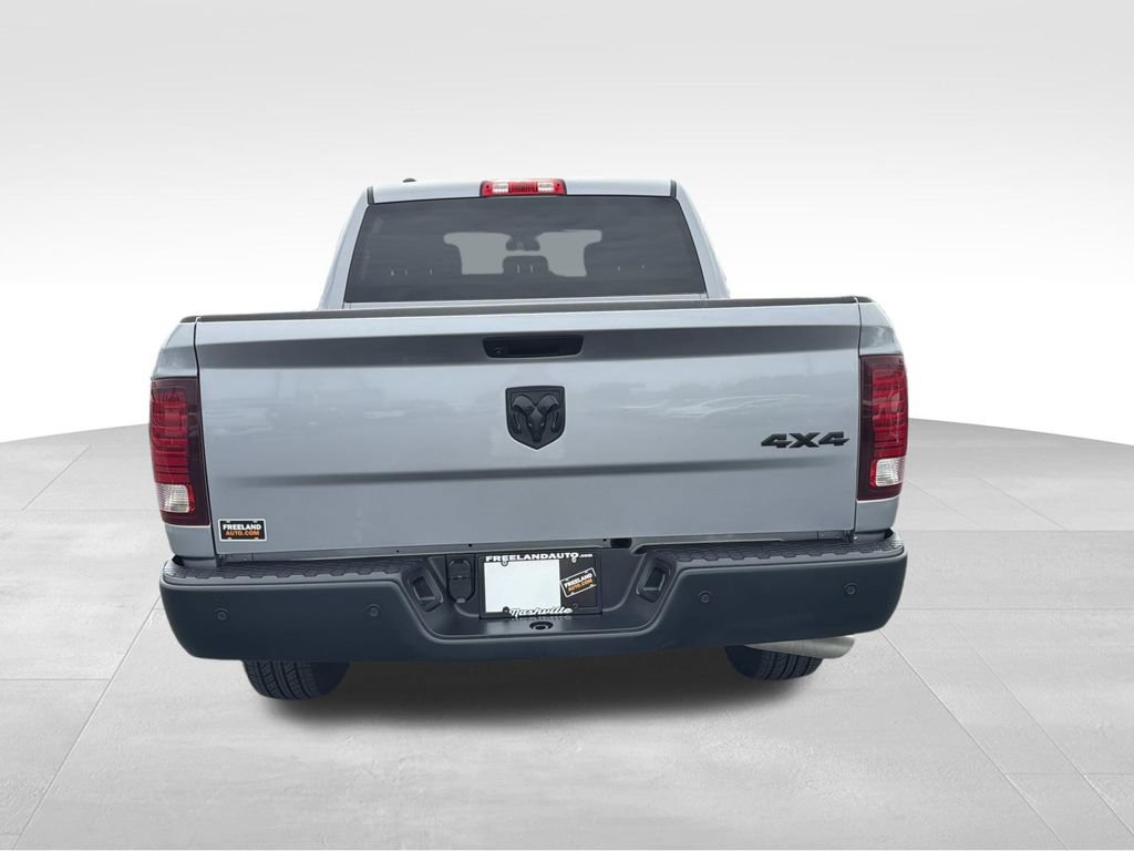 Used 2024 RAM 1500 Classic SLT AWD/4WD image 5