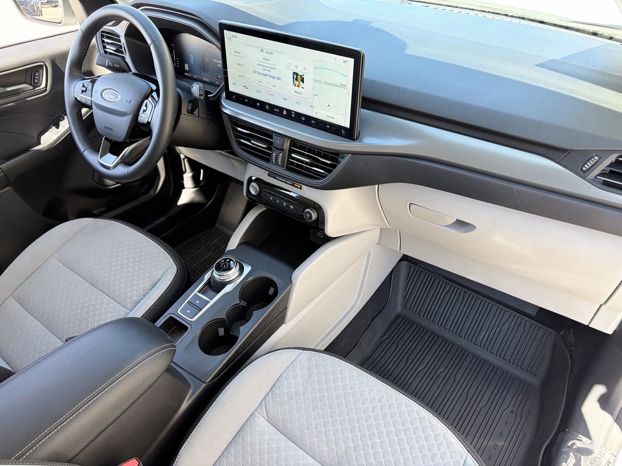 Used 2023 Ford Escape Active w/ Tech Pack #1 AWD/4WD image 12