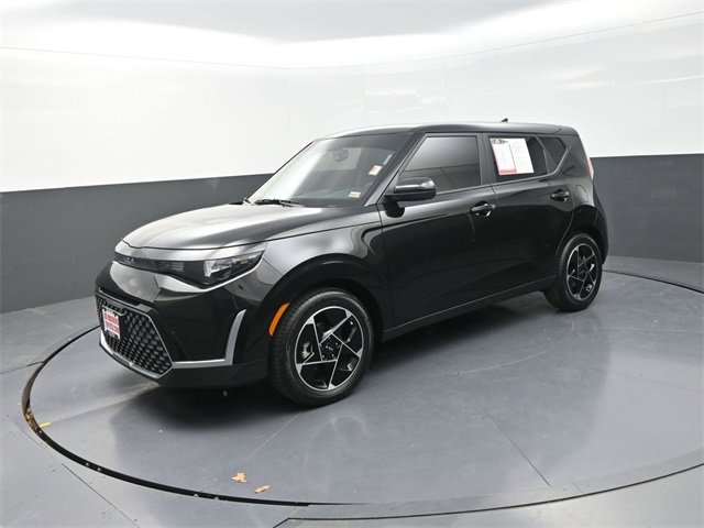 Used 2025 Kia Soul EX image 3