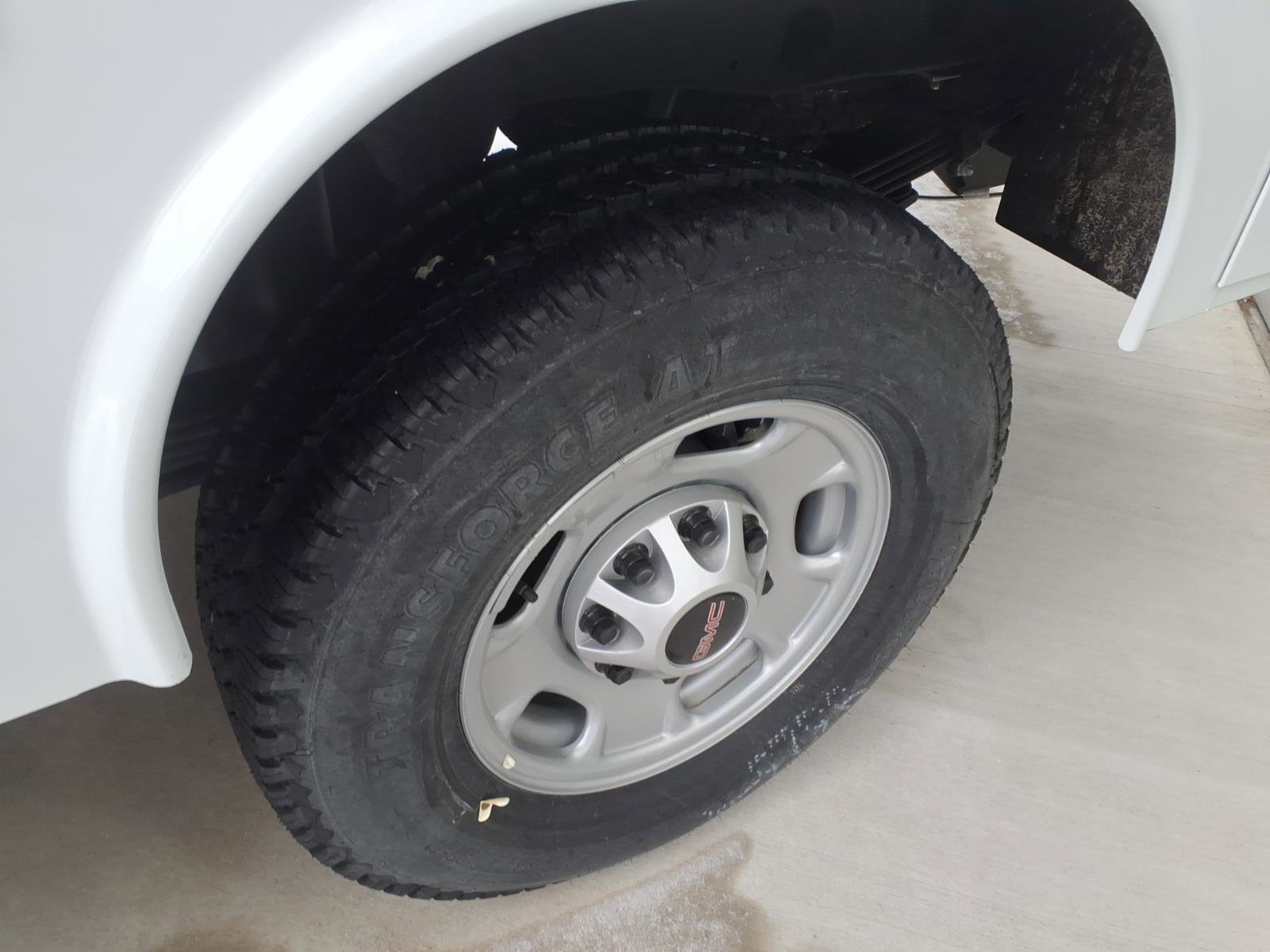 New 2025 GMC Sierra 2500 Pro w/ Convenience Package image 10