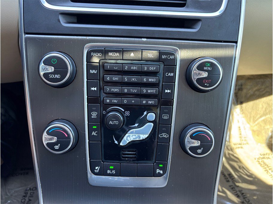 Used 2014 Volvo S60 T5 FWD image 32
