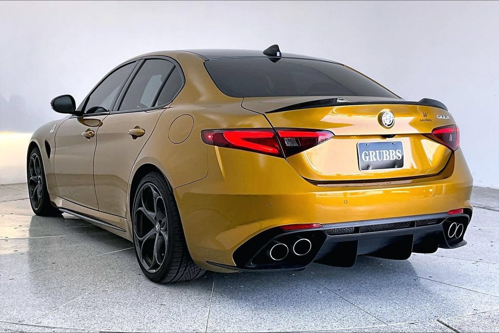 Used 2023 Alfa Romeo Giulia Quadrifoglio RWD image 14
