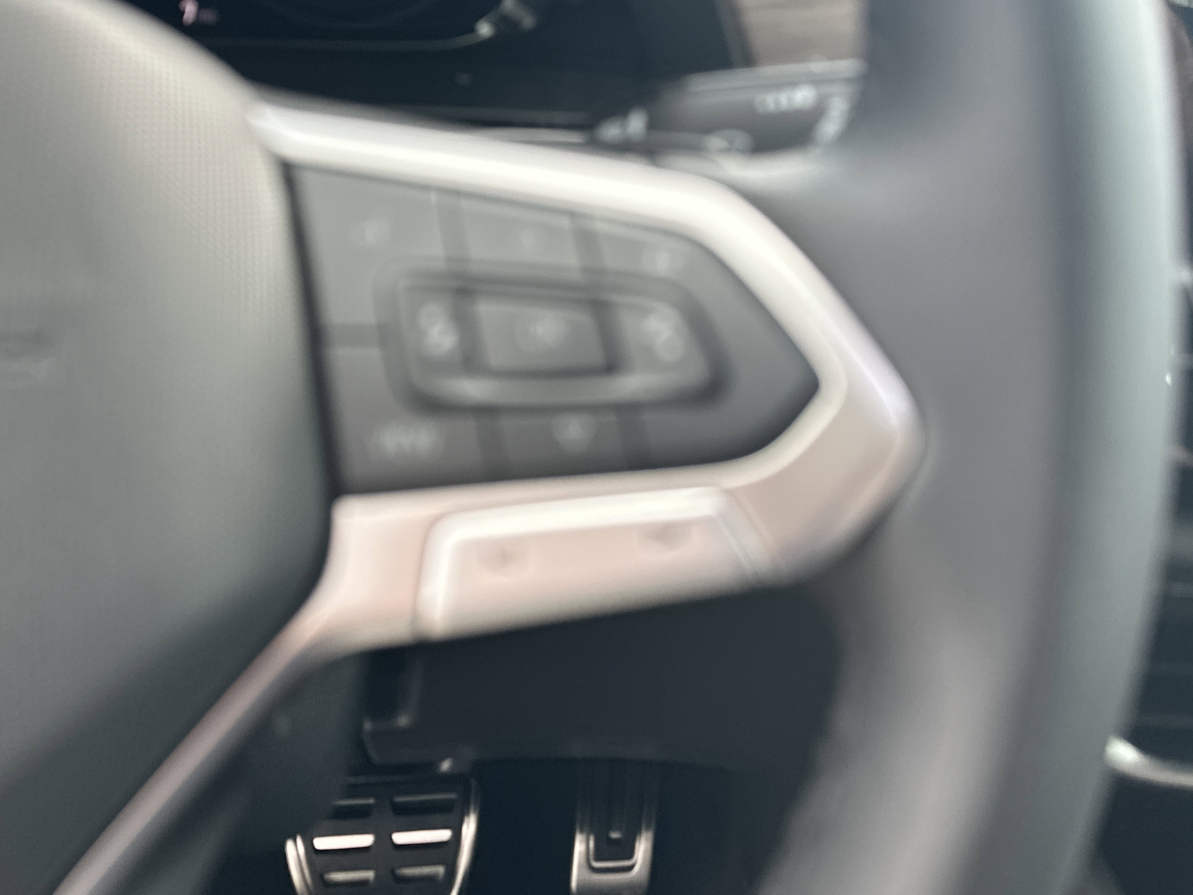 New 2026 Volkswagen Atlas SEL Premium R-Line image 21