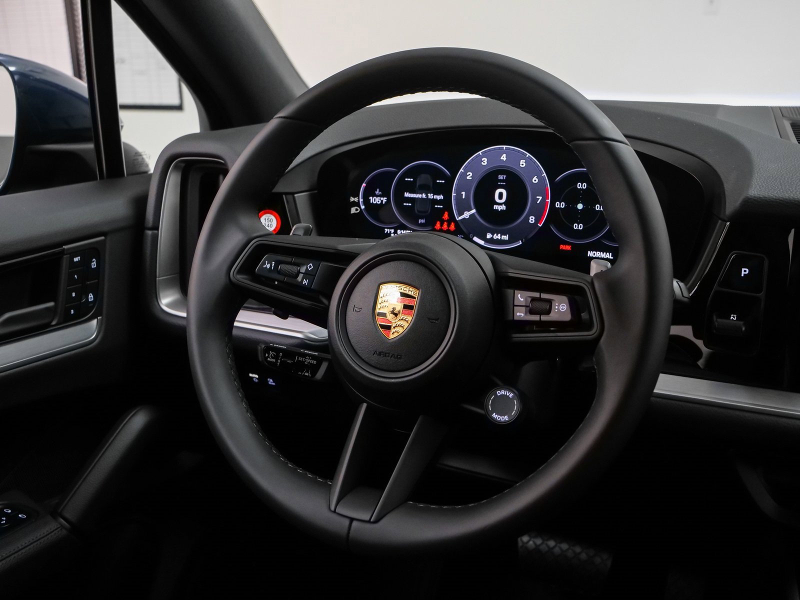 Used 2024 Porsche Cayenne image 30