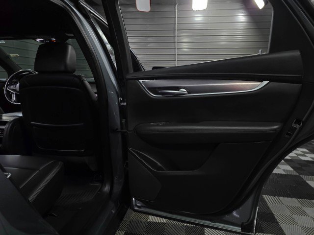 Used 2021 Cadillac XT5 Luxury image 36