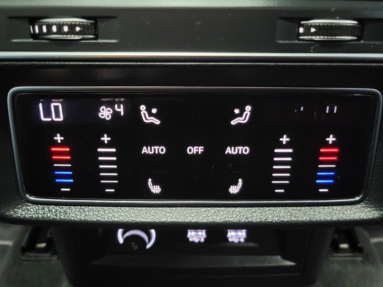 Used 2019 Audi Q8 Premium Plus AWD/4WD image 22