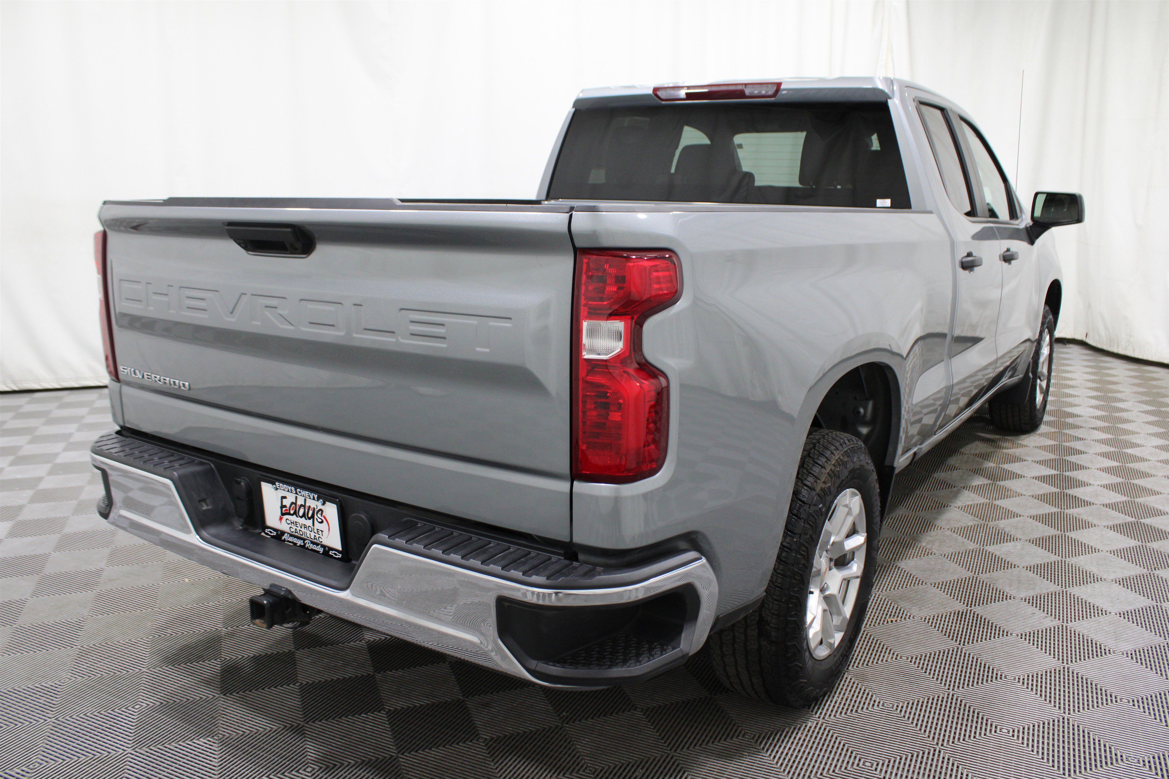 Used 2025 Chevrolet Silverado 1500 W/T w/ WT Value Package image 23