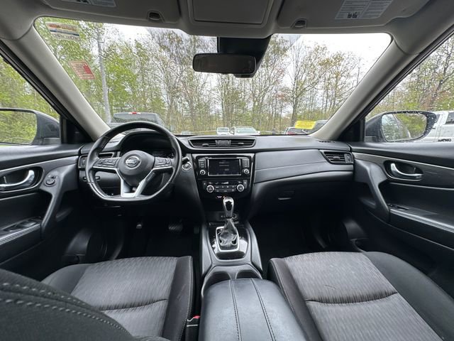 Used 2020 Nissan Rogue SV AWD/4WD image 16
