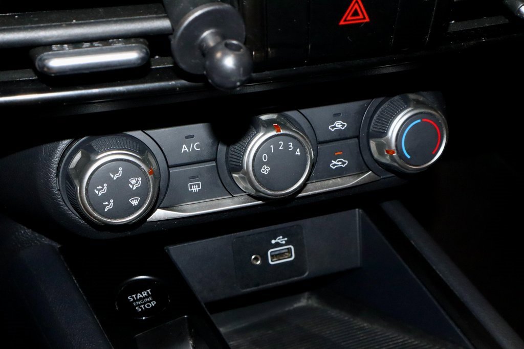 Certified 2025 Nissan Kicks S image 30