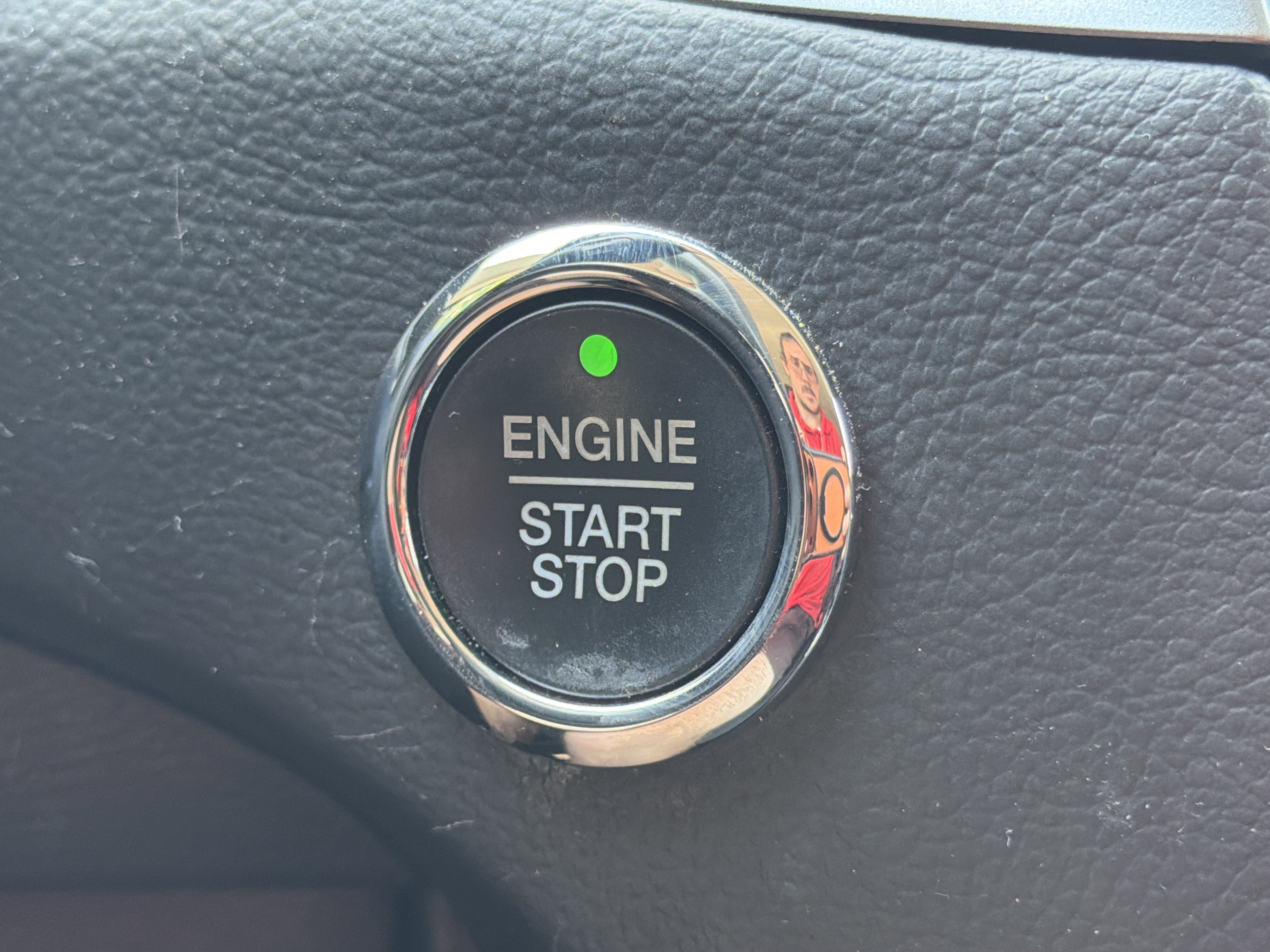 Used 2020 Ford Edge SE FWD image 11