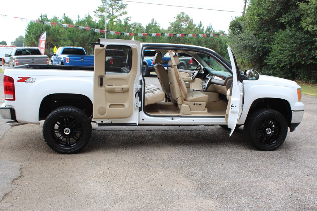 Used 2008 GMC Sierra 1500 SLT w/ SLT Preferred Package image 24