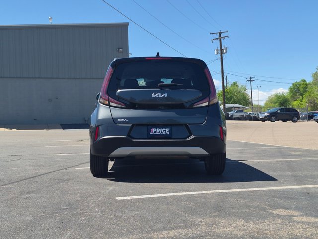 Used 2023 Kia Soul LX w/ Option Group 015 FWD image 7