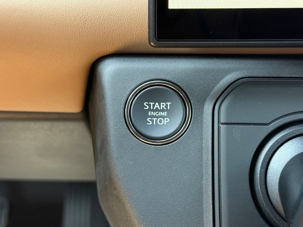 New 2026 Land Rover Defender 110 X-Dynamic SE AWD/4WD image 21
