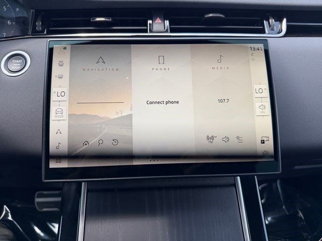 New 2026 Land Rover Range Rover Evoque Hoxton AWD/4WD image 20