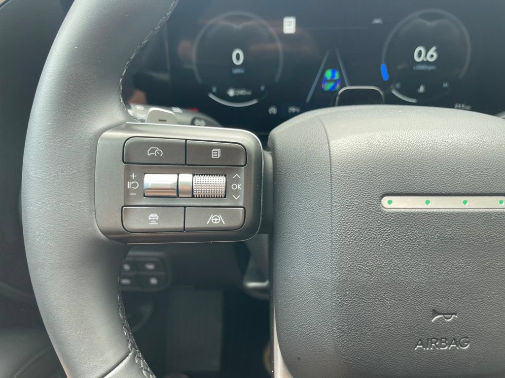 Used 2026 Hyundai Palisade Limited AWD/4WD image 17