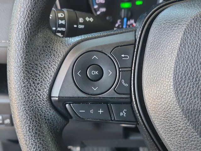 Used 2021 Toyota RAV4 XLE AWD/4WD image 24