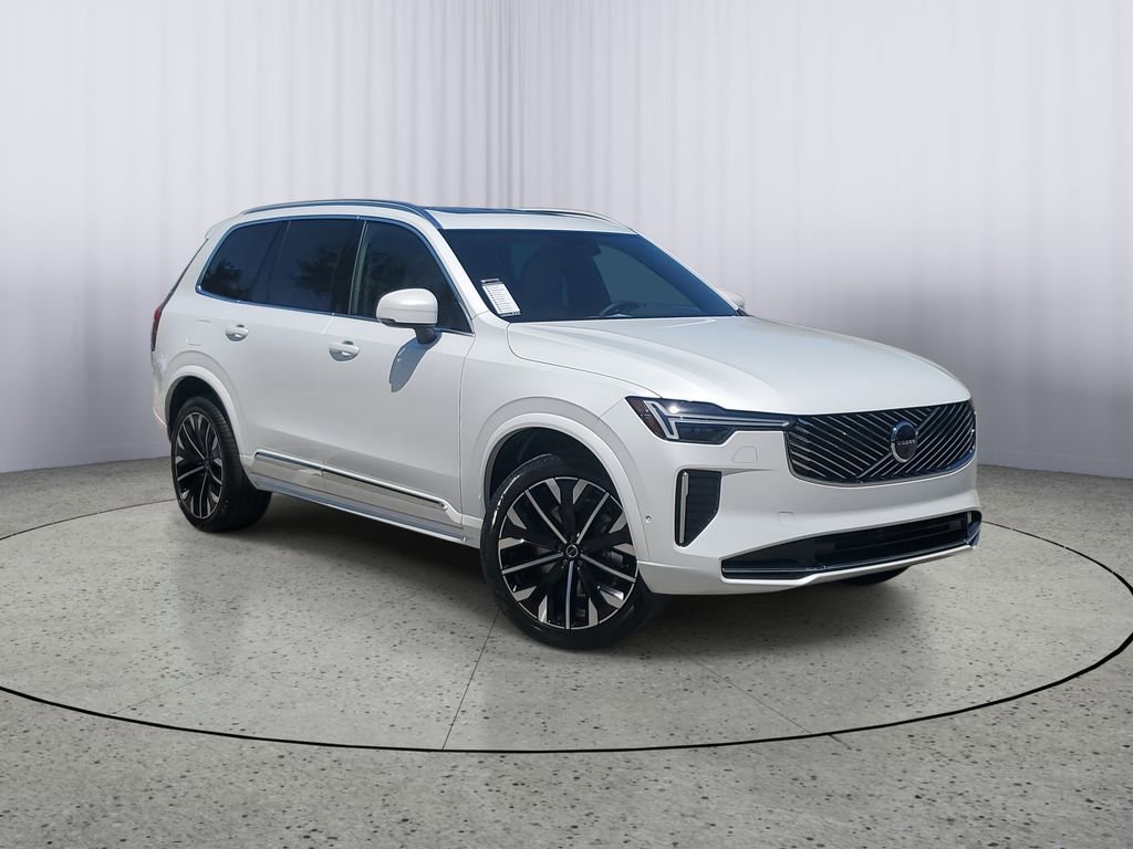 New 2025 Volvo XC90 B6 Plus w/ Protection Package Premier