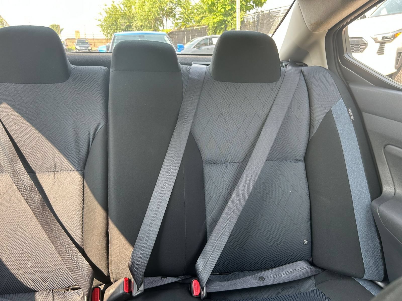 Used 2025 Nissan Versa SV FWD image 32