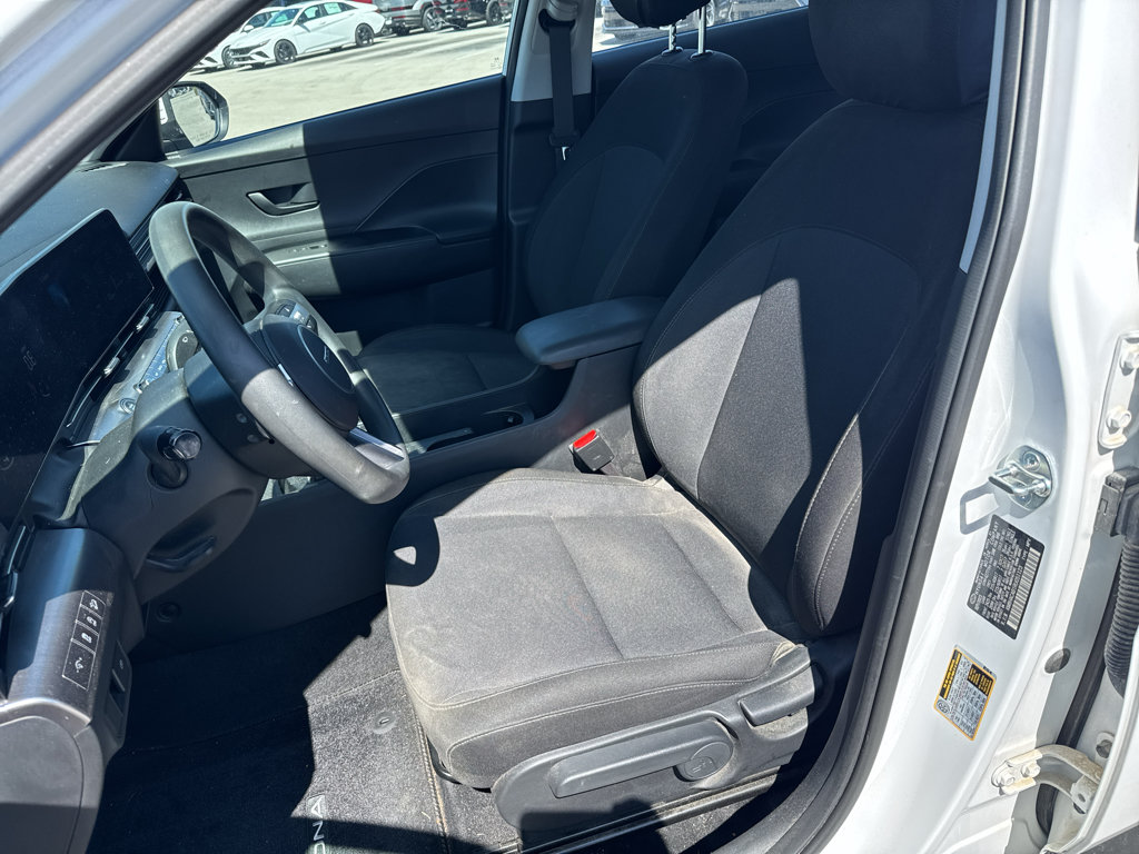 Used 2024 Hyundai Kona SE AWD/4WD image 11