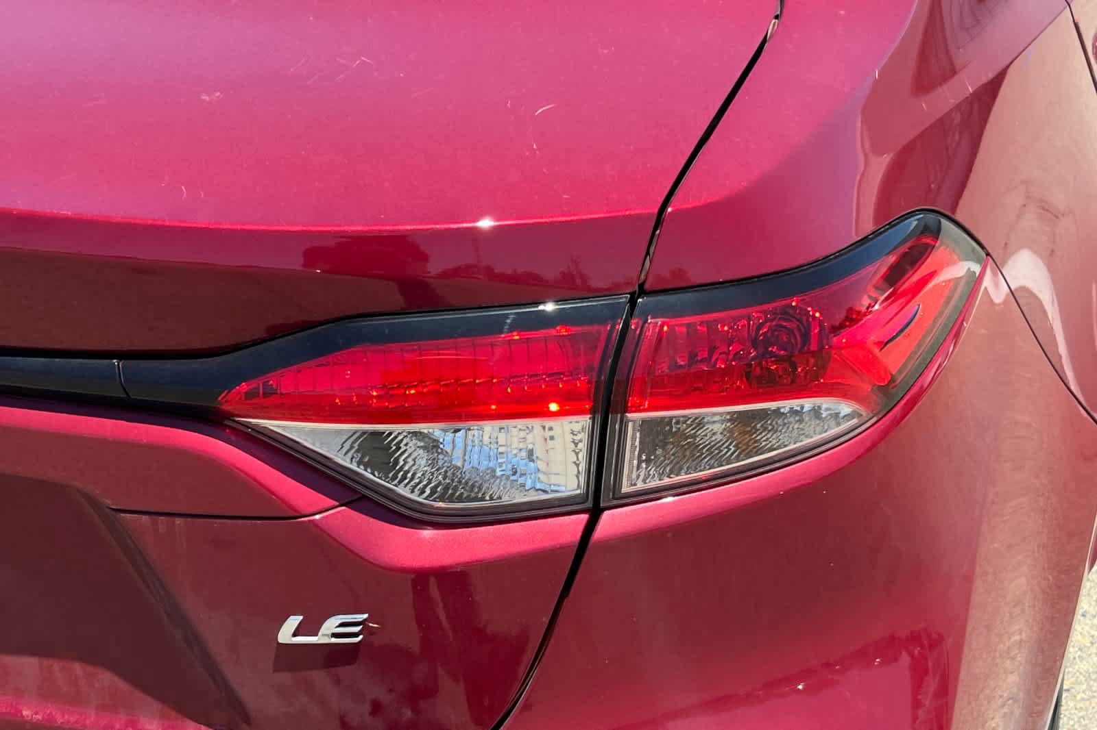 Used 2022 Toyota Corolla LE w/ LE Convenience Package FWD image 18
