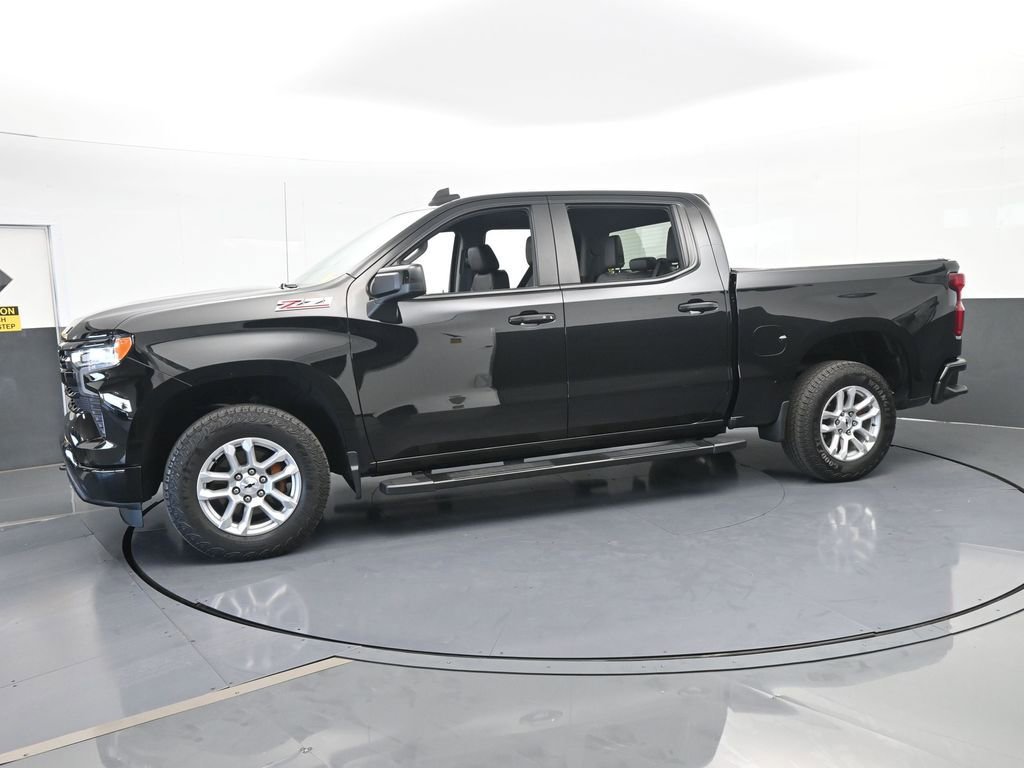 Used 2023 Chevrolet Silverado 1500 RST w/ Z71 Off-Road Package image 2