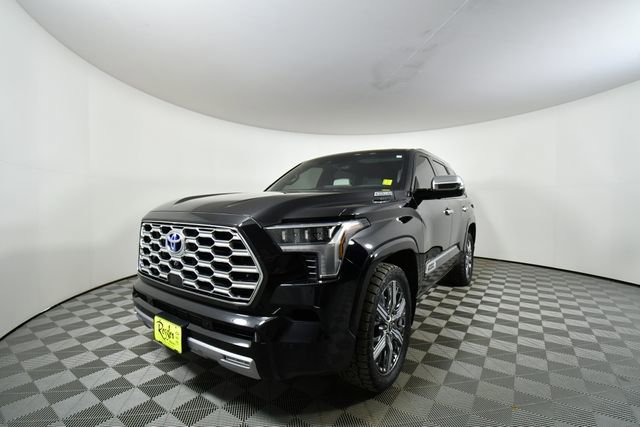 Used 2023 Toyota Sequoia Capstone image 6