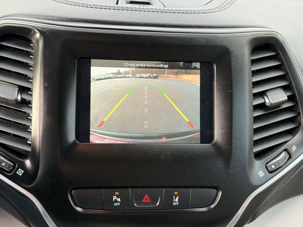 Used 2021 Jeep Cherokee Latitude Plus image 16