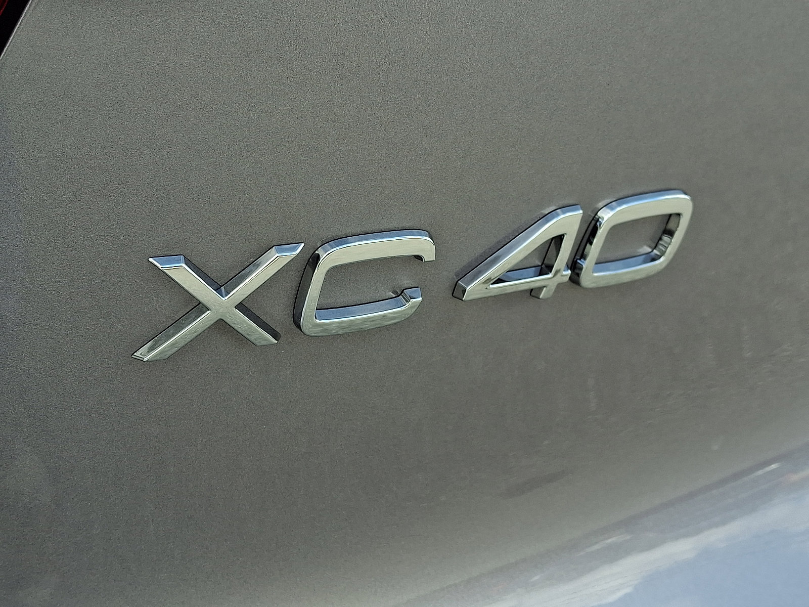 New 2026 Volvo XC40 B5 Plus w/ Climate Package AWD/4WD image 14