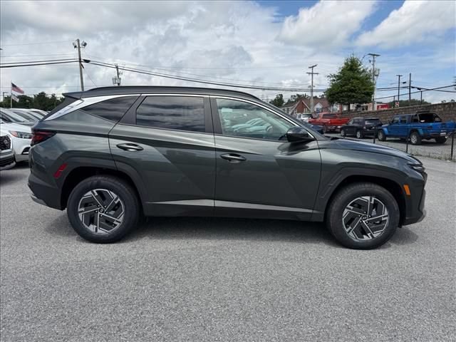 Used 2025 Hyundai Tucson Blue AWD/4WD image 13