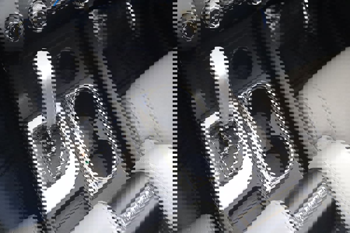 Used 2014 Toyota Tundra Limited w/ Limited Premium Package image 24