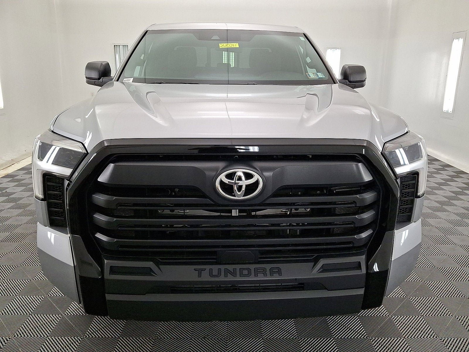 Used 2025 Toyota Tundra SR w/ SR Tow Package AWD/4WD image 28