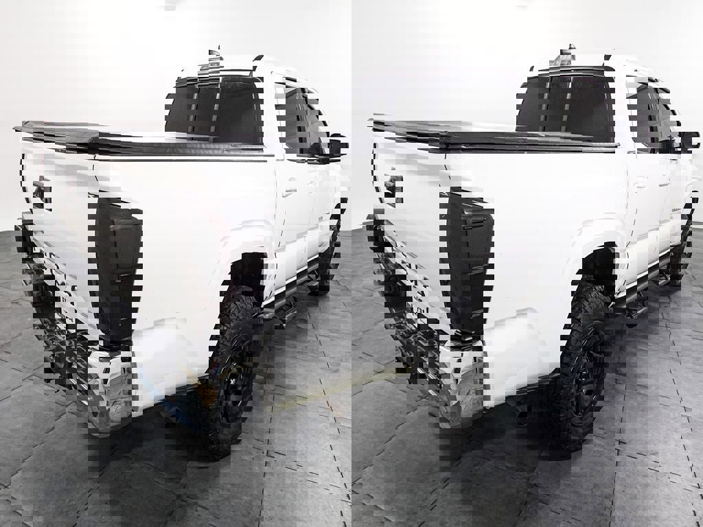 Used 2020 Toyota Tacoma SR5 image 6