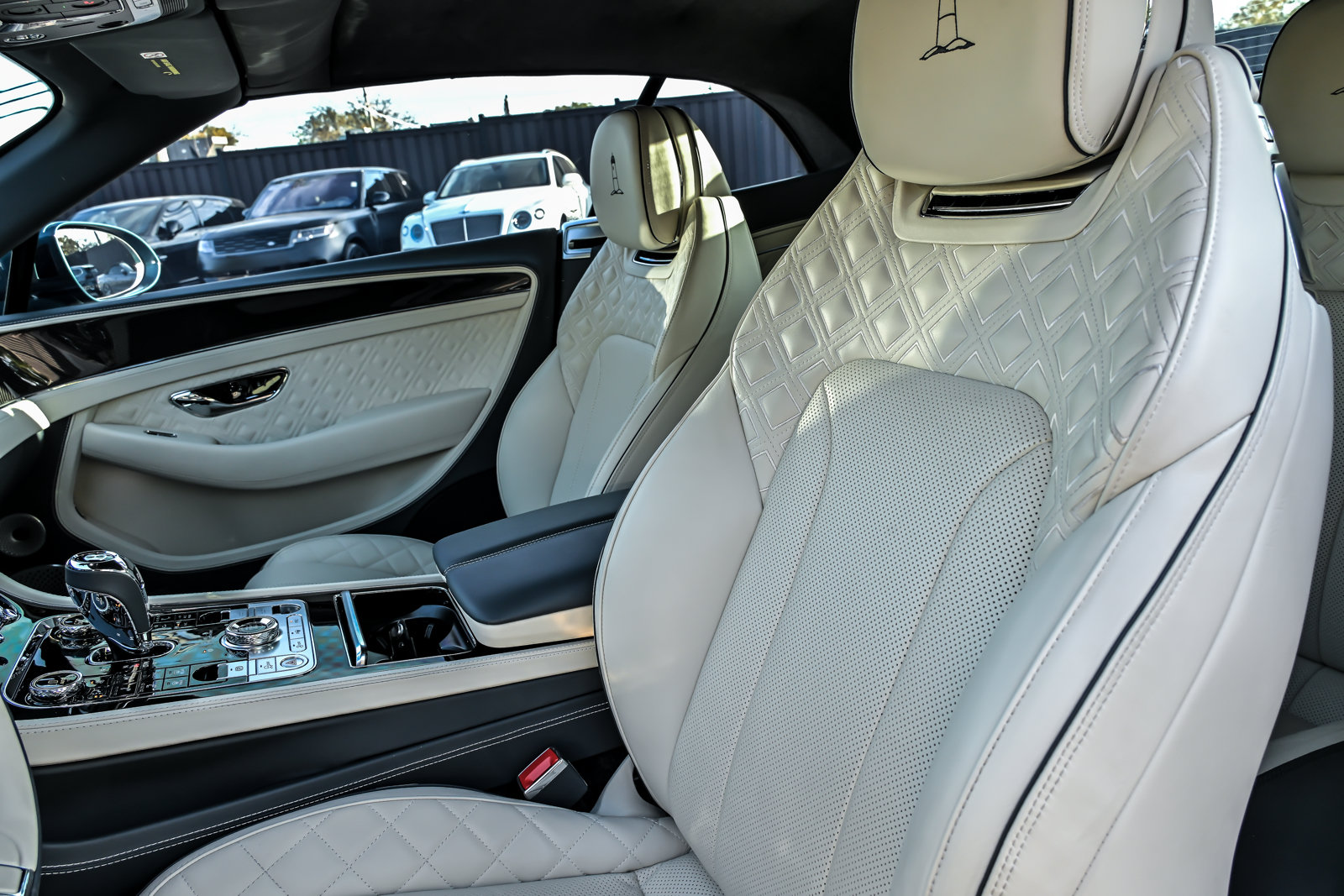 Used 2022 Bentley Continental GT AWD/4WD image 35