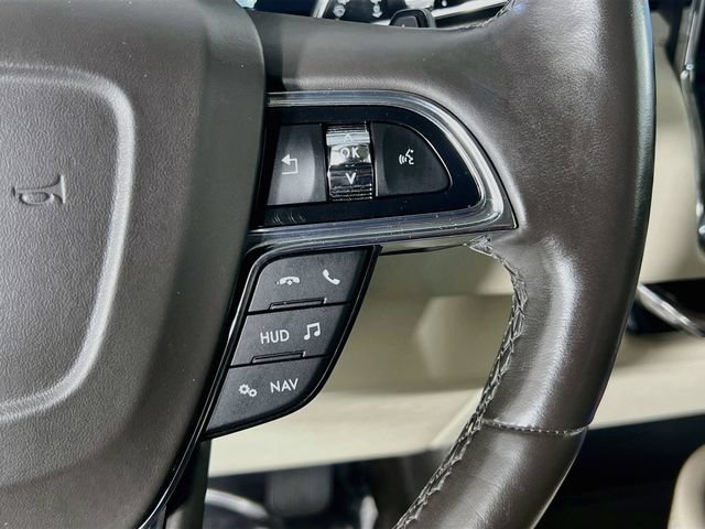 Used 2021 Lincoln Navigator Reserve w/ Luxury Package RWD image 18