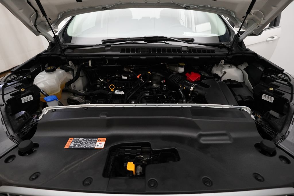 Used 2023 Ford Edge SEL w/ Convenience Package image 3