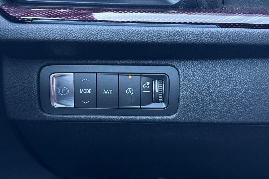New 2026 Chevrolet Traverse Z71 w/ Enhanced Driving Package AWD/4WD image 29