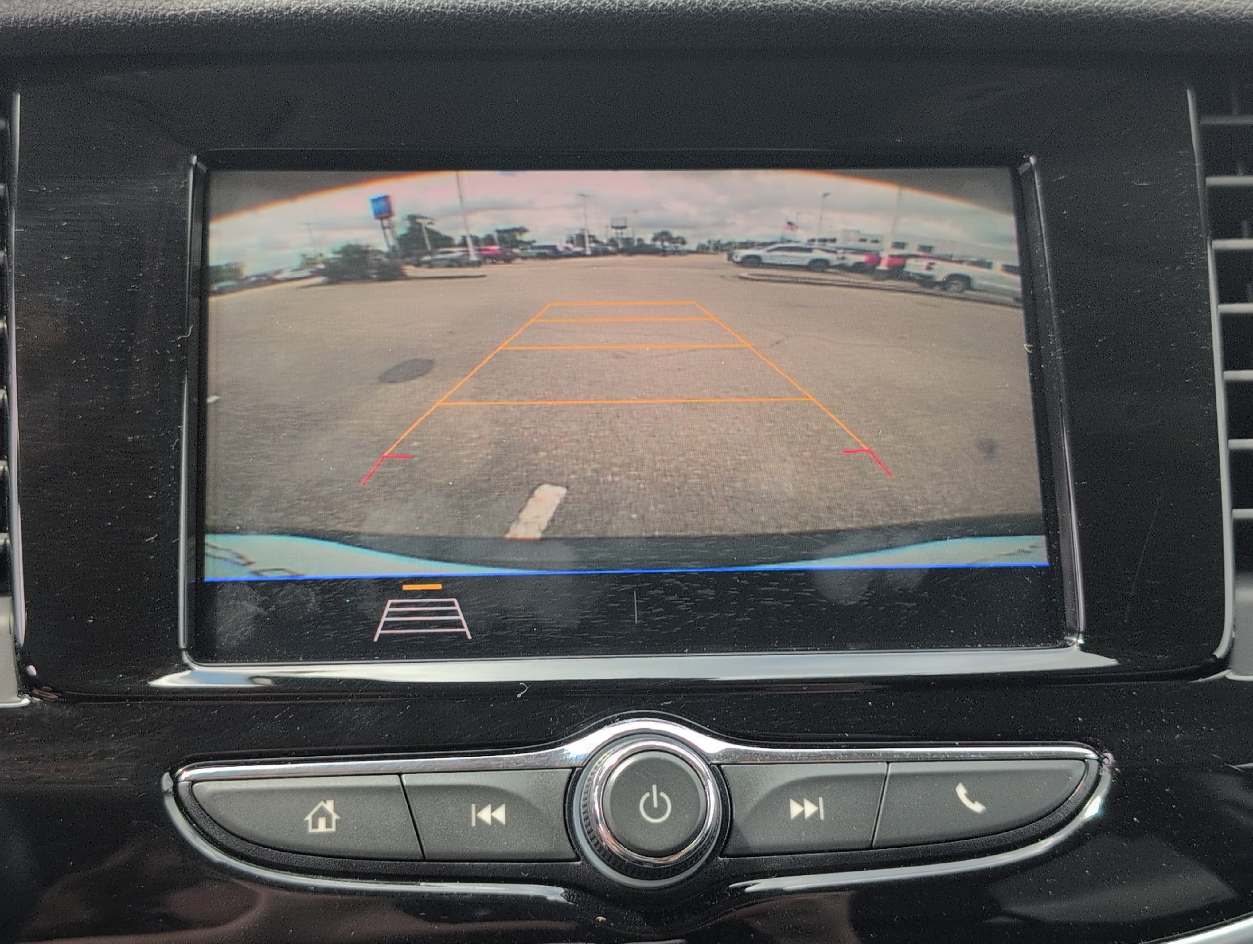 Used 2022 Buick Encore Preferred w/ Safety Package AWD/4WD image 19
