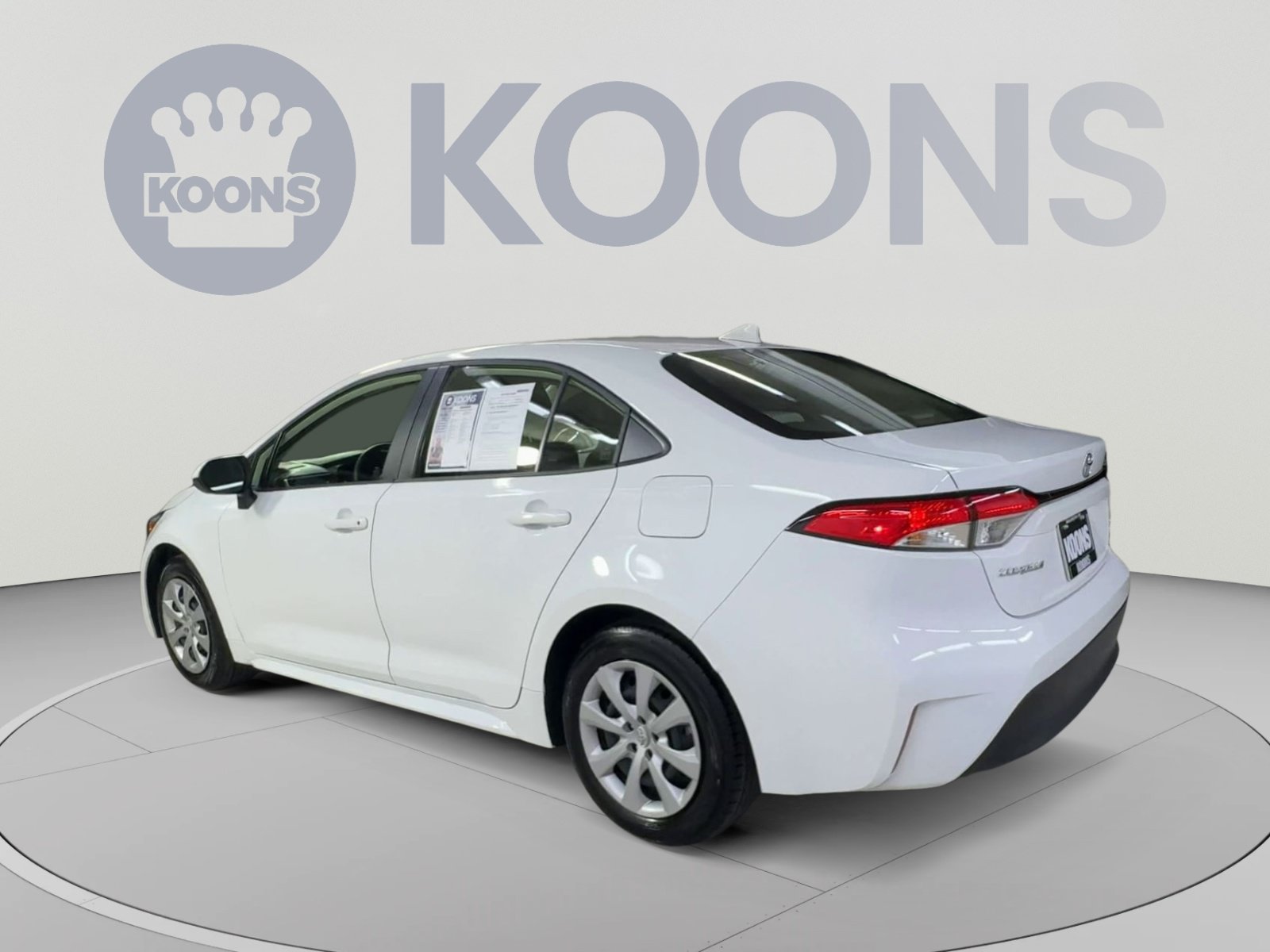Used 2026 Toyota Corolla LE FWD image 8