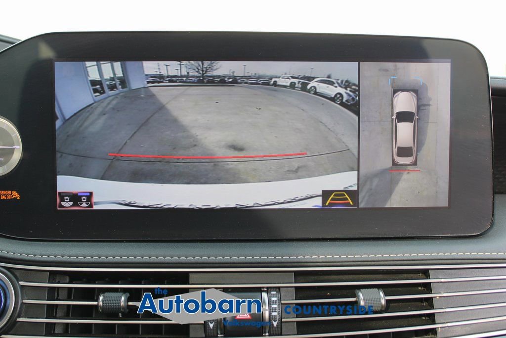 Used 2021 Lexus LS 500h RWD image 17