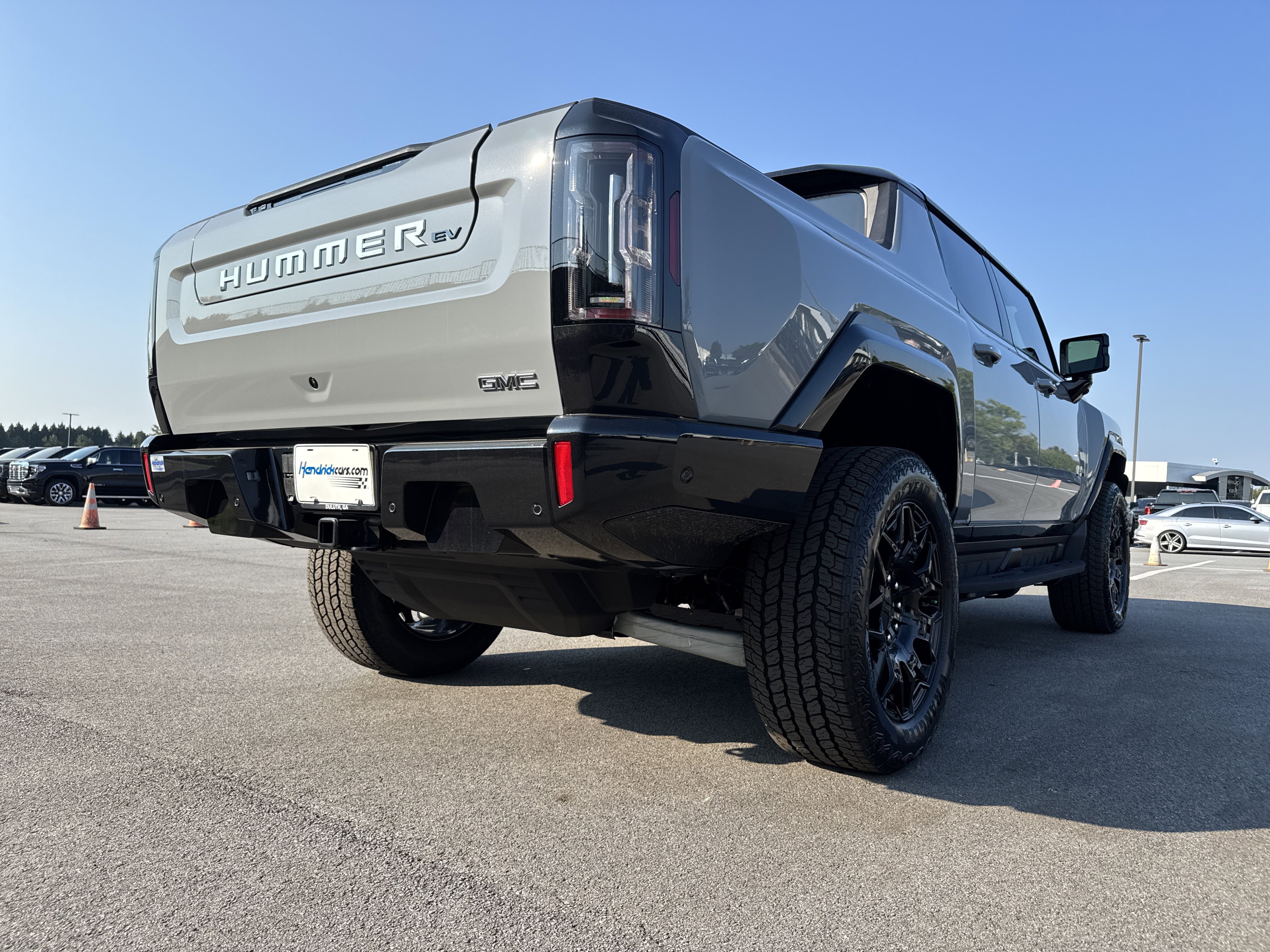 New 2026 GMC Hummer EV 4x4 Crew Cab image 10