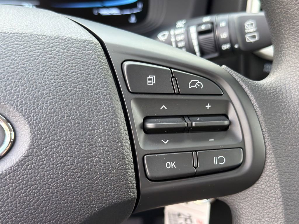 New 2026 Hyundai Venue SE image 25