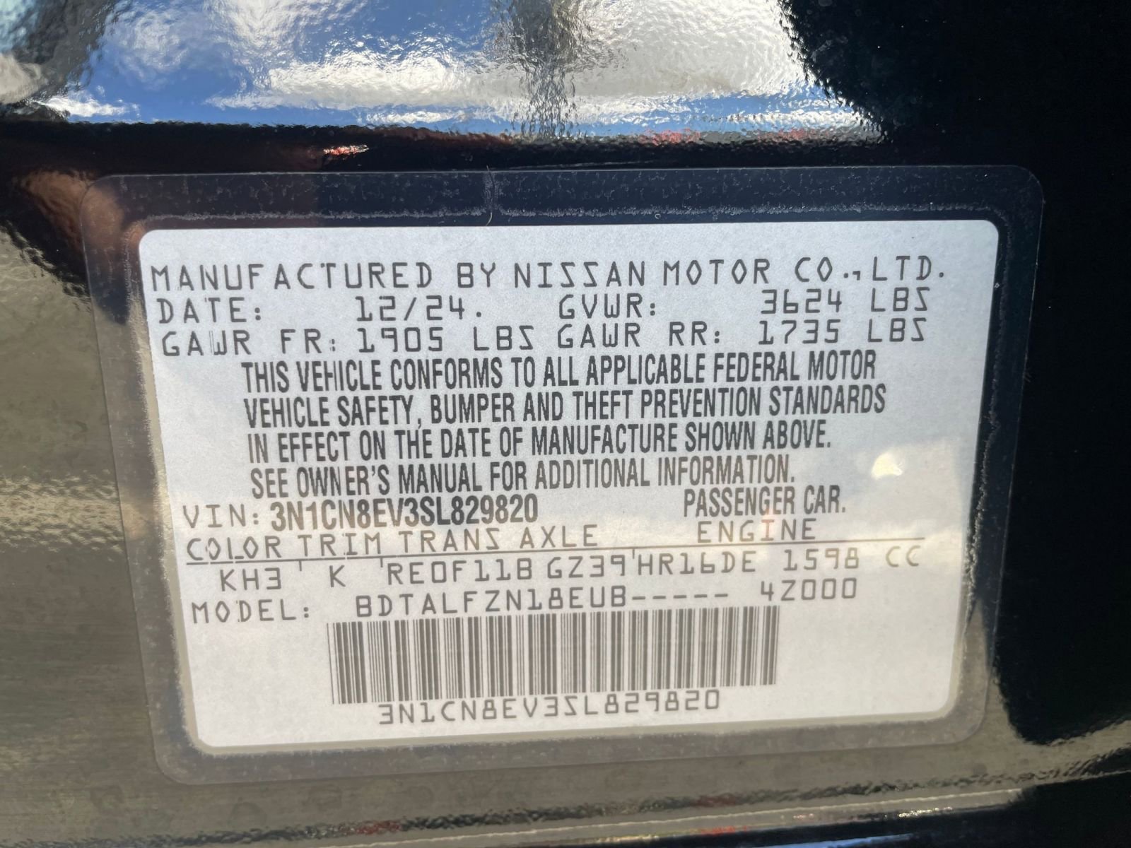 Used 2025 Nissan Versa SV image 27